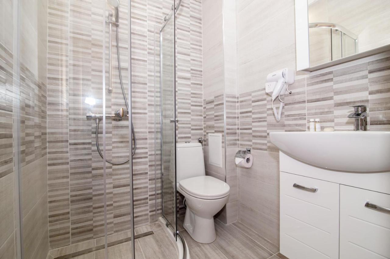 Four Seasons Apartment - Oasis Beach Resort Bliznatsi Eksteriør bilde